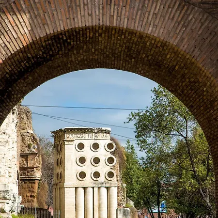 Emona Aquaeductus Hotel 4*