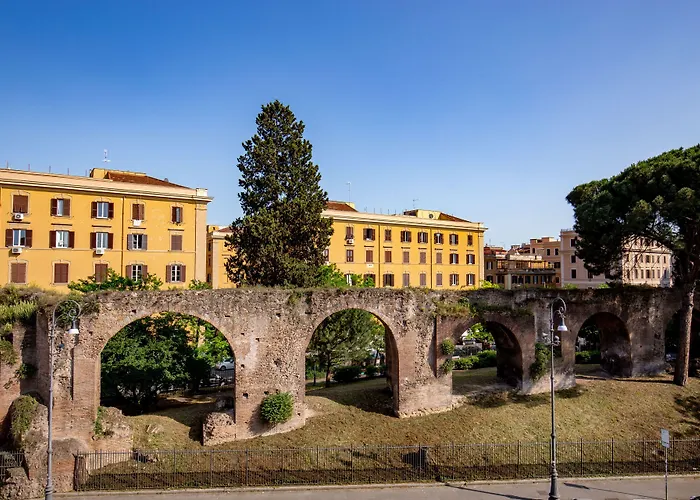 Emona Aquaeductus Hotel 4*