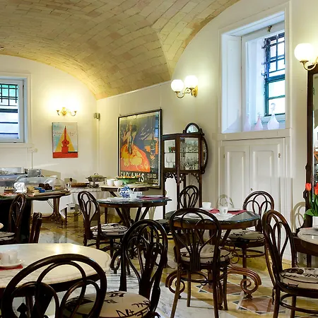 Hotel Emona Aquaeductus 4*